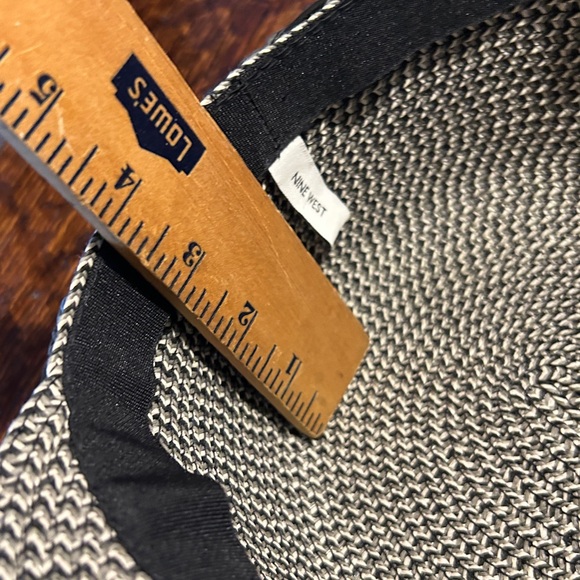 Nine West woven hat, NWOT, one size black gray - Picture 9 of 11